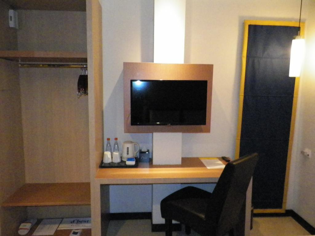 D'Best Hotel Pasar Baru Bandung Zimmer foto